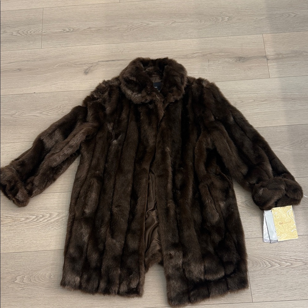 Dennis Basso Brown Fur coat new with tags women’s men’s xl jacket